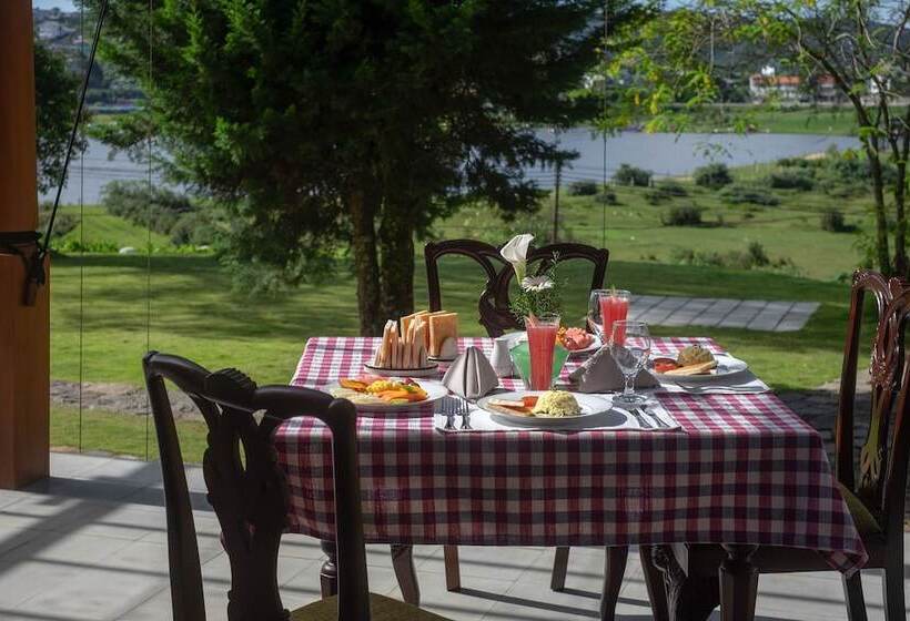 منتجع W15 Lake Gregory