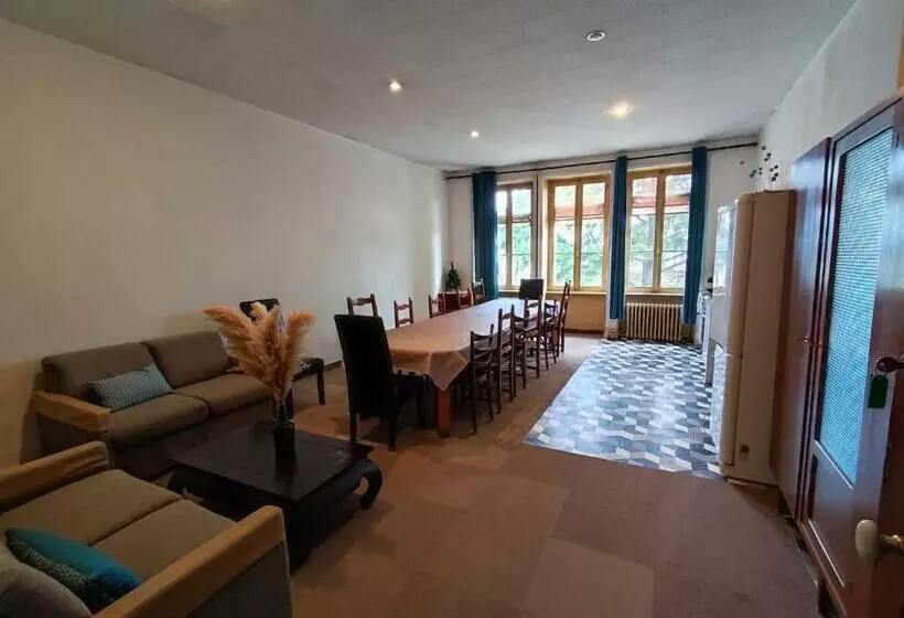 Aamiaismajoitus (B&B) Gîte D étape Et De Groupe Du Clos Saint Roch