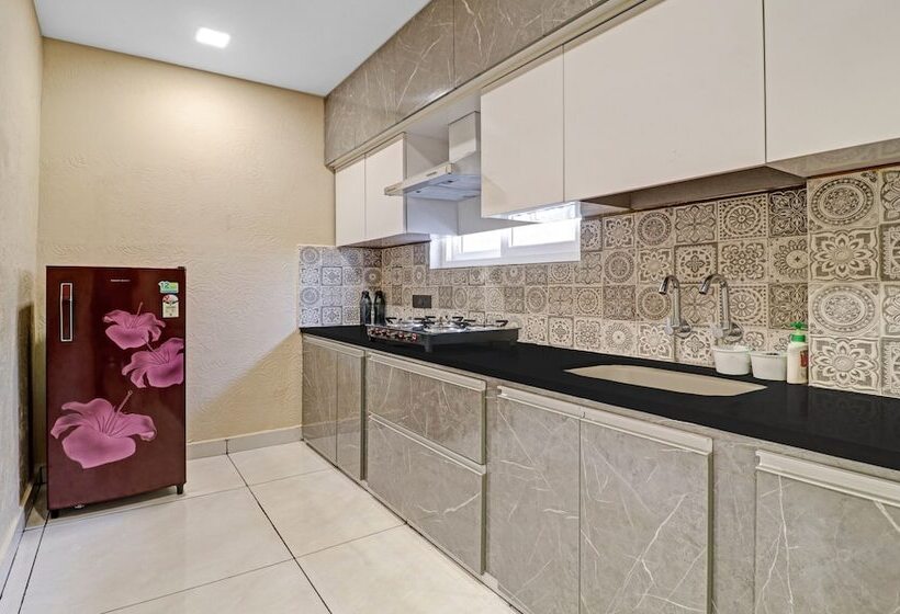 ホテル Treebo Seabreeze Comforts