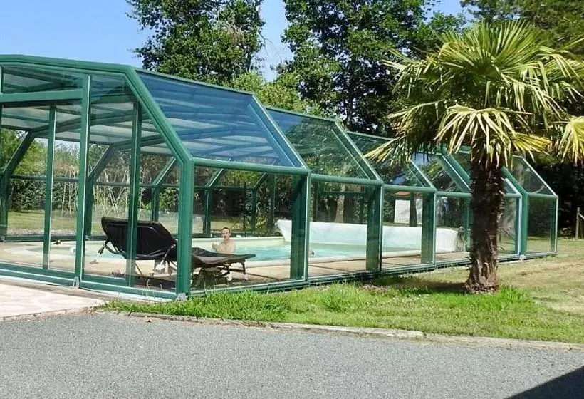 Majatalo La Gloriette De L Etang