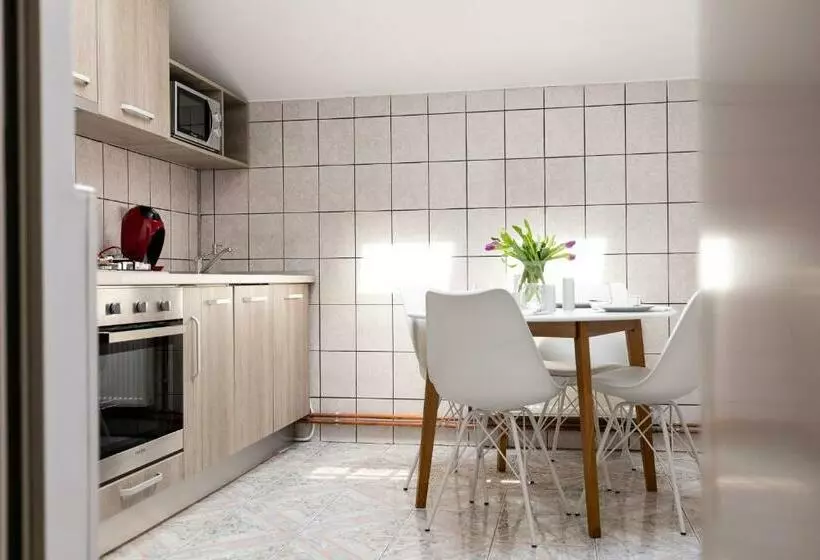 پانسیون Marconi Guesthouse