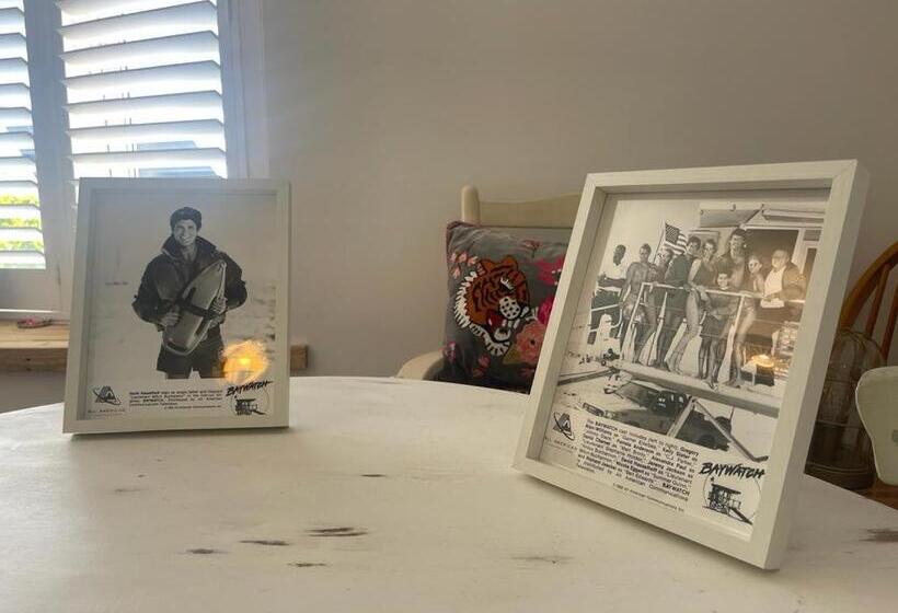 Baywatch Mawgan Porth Spacious Home Sleeps 9, Games Room, Parking & Garden