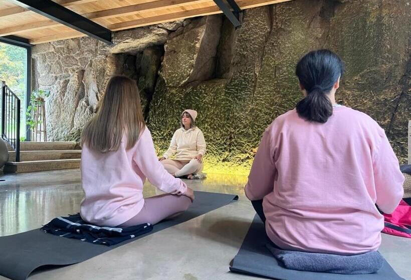 تختخواب و صبحانه Islow Coliving