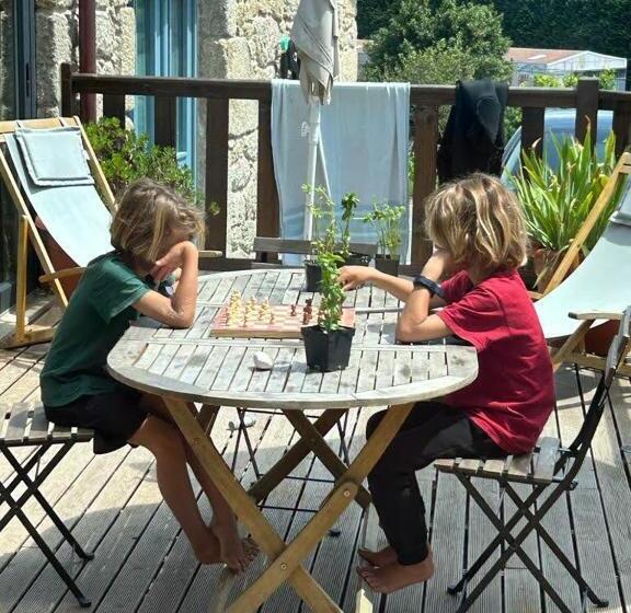 تختخواب و صبحانه Islow Coliving