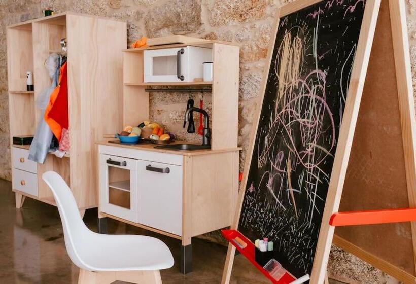 تختخواب و صبحانه Islow Coliving