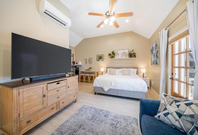 Quaint Studio In The Heart Of Downtown St Augustine