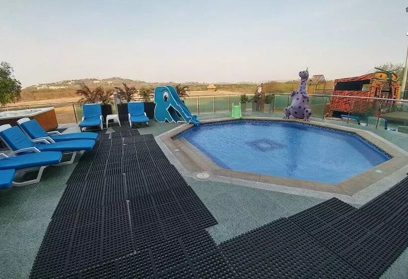هتل Campestre El Cisne