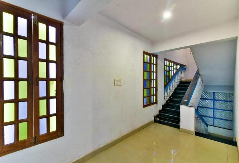 酒店 Baga Fantacia Beach Inn