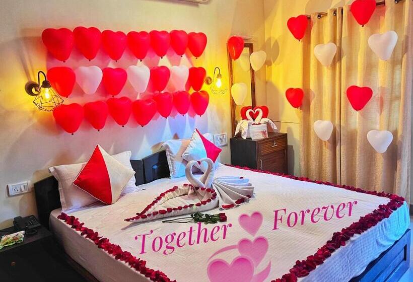 酒店 Baga Fantacia Beach Inn