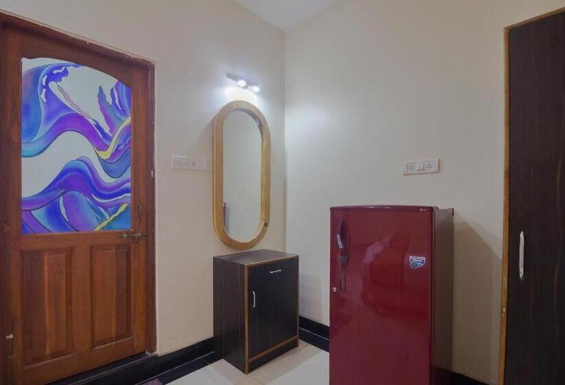 酒店 Baga Fantacia Beach Inn