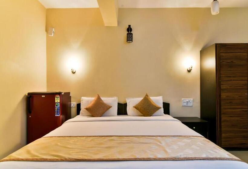 酒店 Baga Fantacia Beach Inn