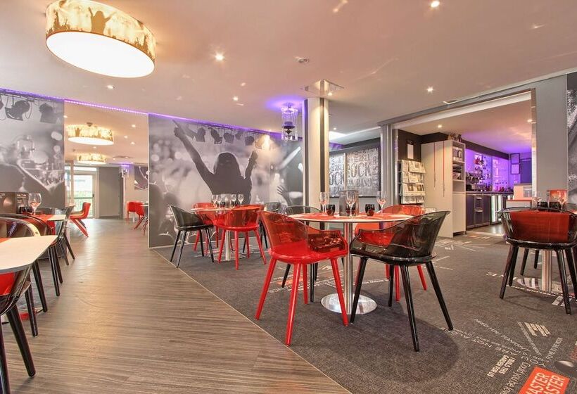 هتل Kyriad Paris Saint Ouen