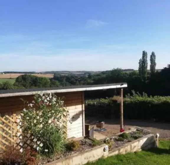 Peaceful Cabin Retreat In Skegby