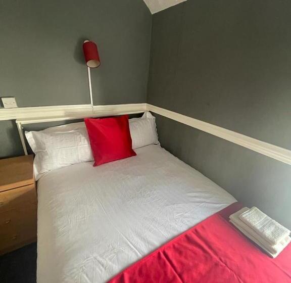 Pensione Km Central Pier