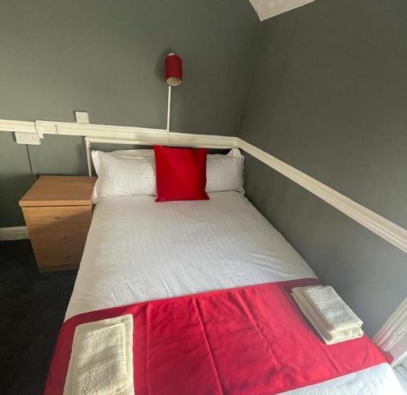 Pensione Km Central Pier