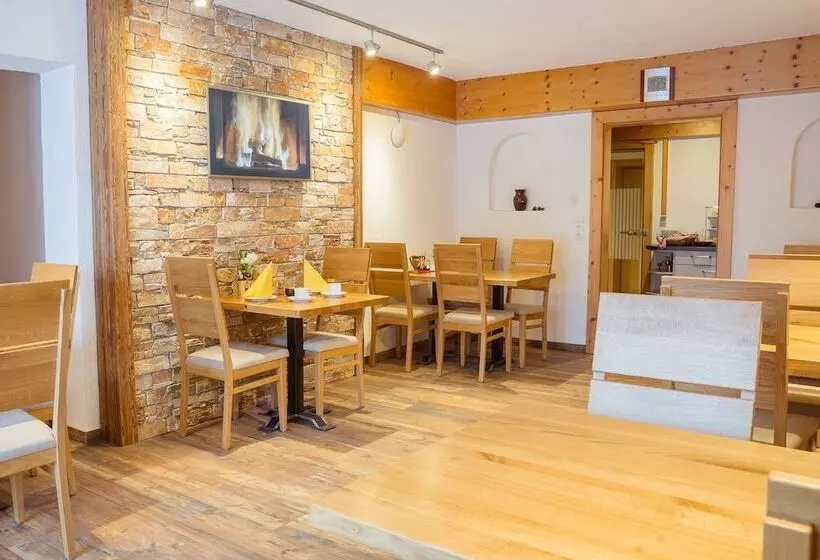 Bed and Breakfast Europa Pension Tirol