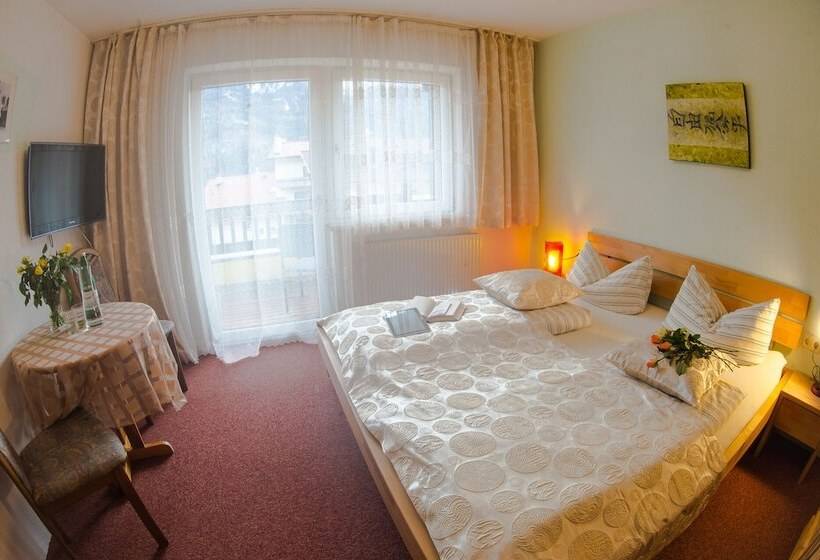 Bed and Breakfast Europa Pension Tirol