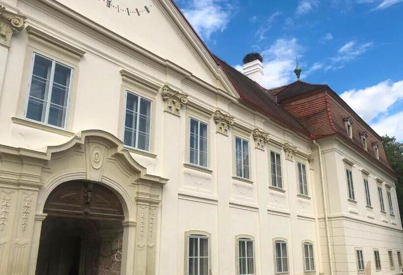 Bernstein Motel Marchegg