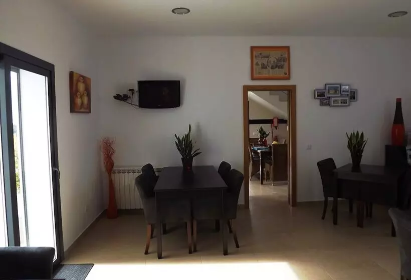 Casa Ceedina Bed And Breakfast & Beauty