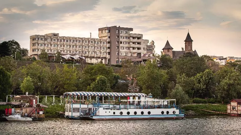 Faleza Hotel By Vega