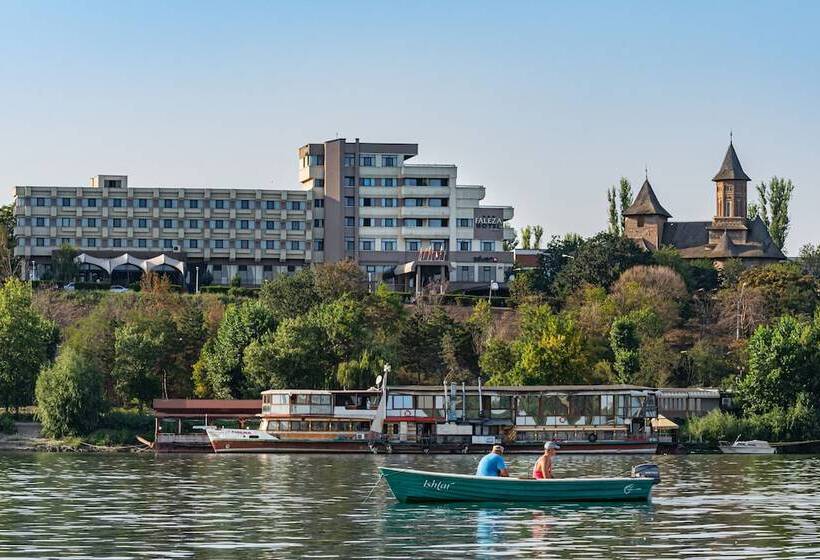 Faleza Hotel By Vega