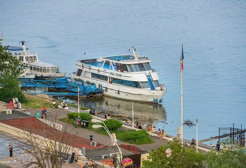 Faleza Hotel By Vega