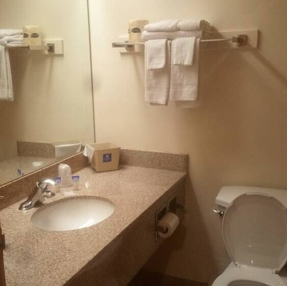 فندق Best Value Inn & Suites Parry Sound