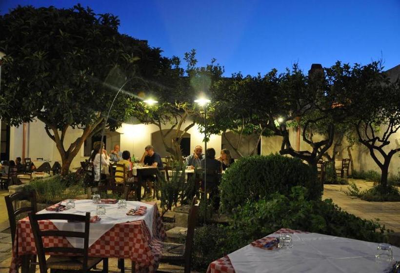 Hotel Corte Degli Aranci