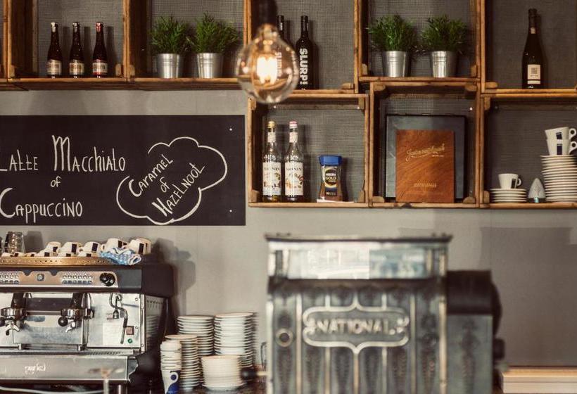 ホテル Restaurant De Baronie