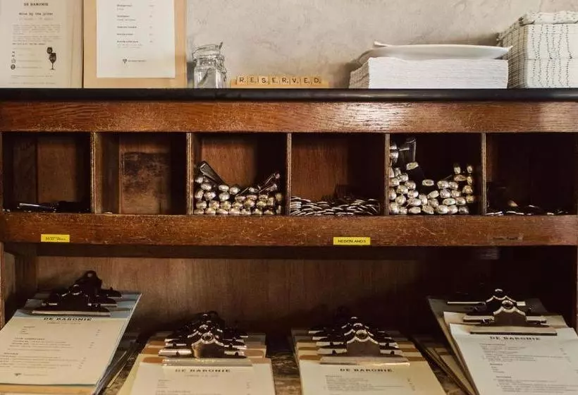 호텔 Restaurant De Baronie