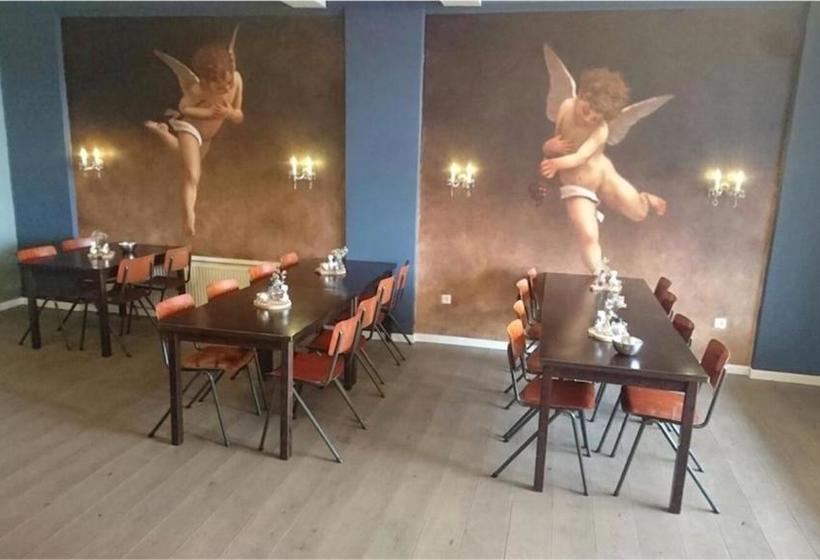 ホテル Restaurant De Baronie