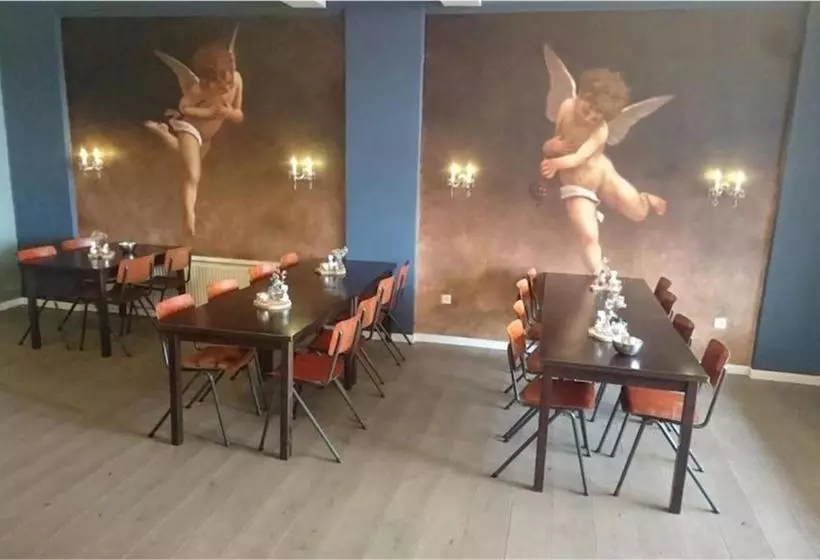 호텔 Restaurant De Baronie