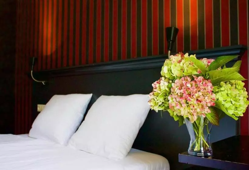 هتل De Kruishoeve