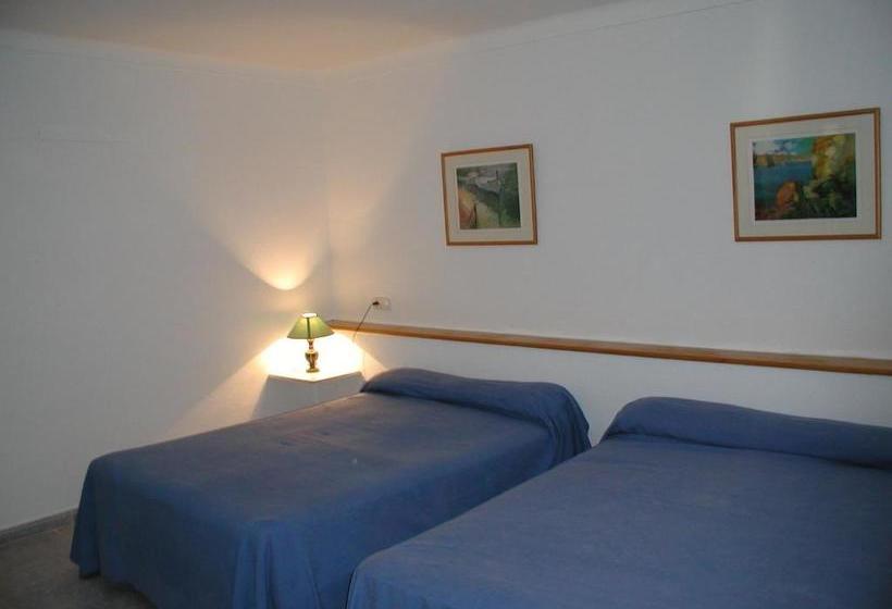 בית מלון כפרי Es Salobrar