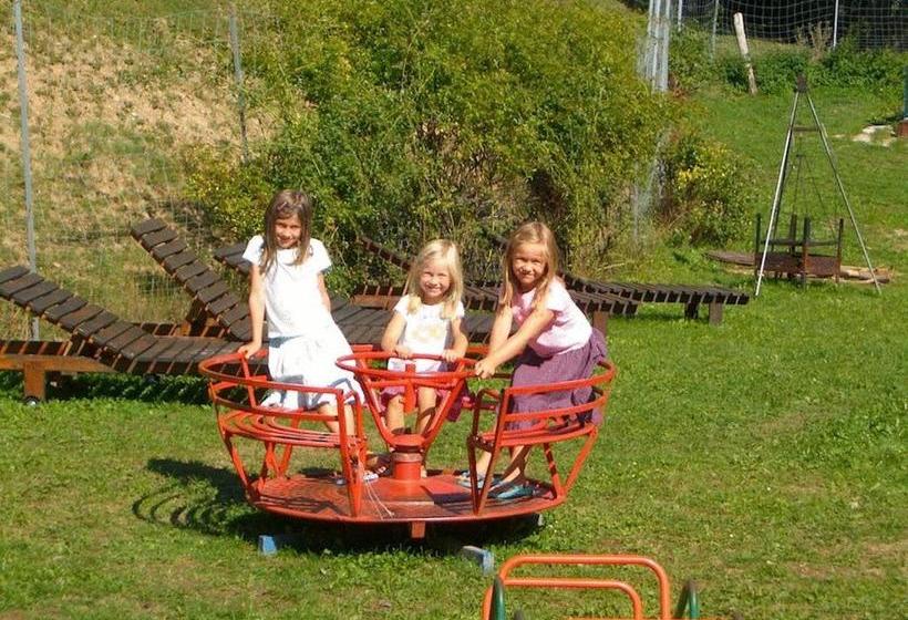 Отель Ferienhaus Huber