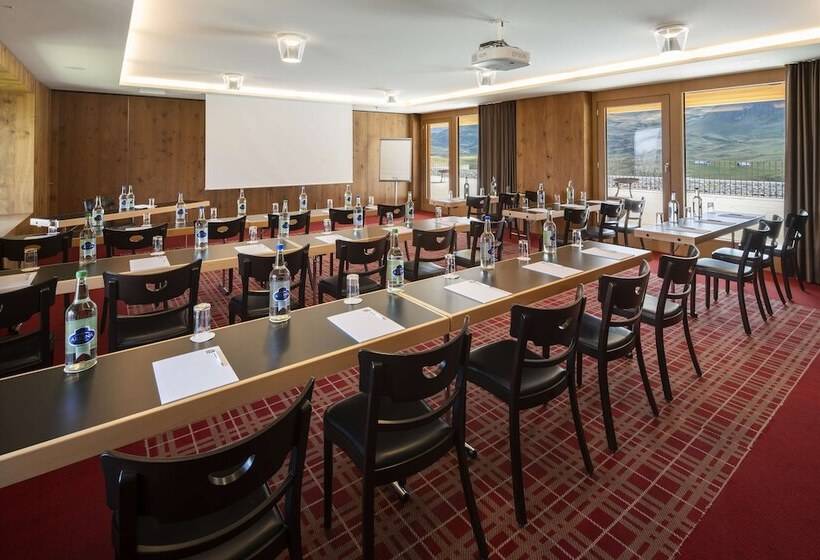 בית מלון כפרי Frutt Mountain Resort