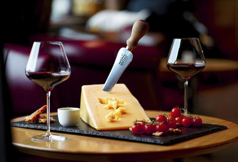 בית מלון כפרי Frutt Mountain Resort