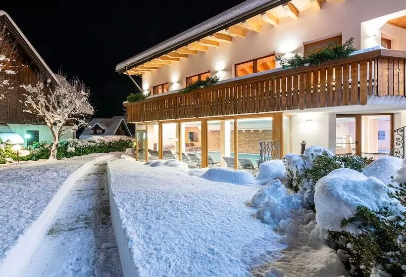 בית מלון כפרי La Perla