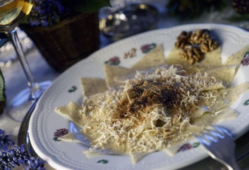 בית מלון כפרי La Perla