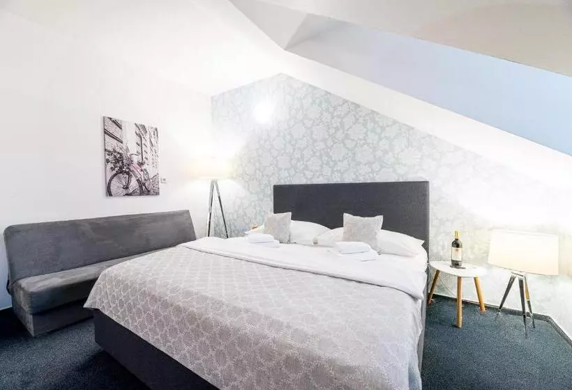 فندق Nové Adalbertinum