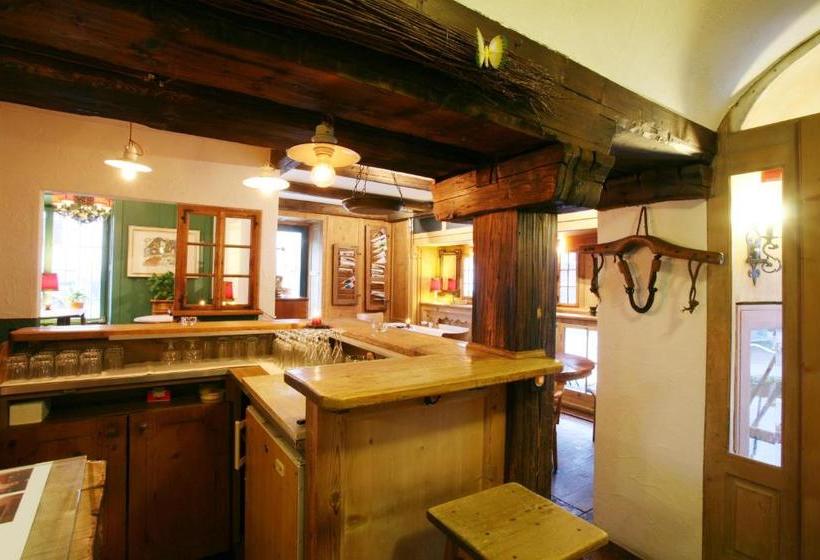 ホテル Posta Veglia