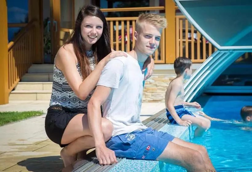 호텔 Restaurant Thadeushof