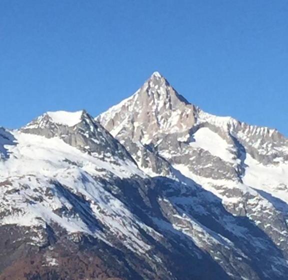 ホテル Restaurant Rothorn