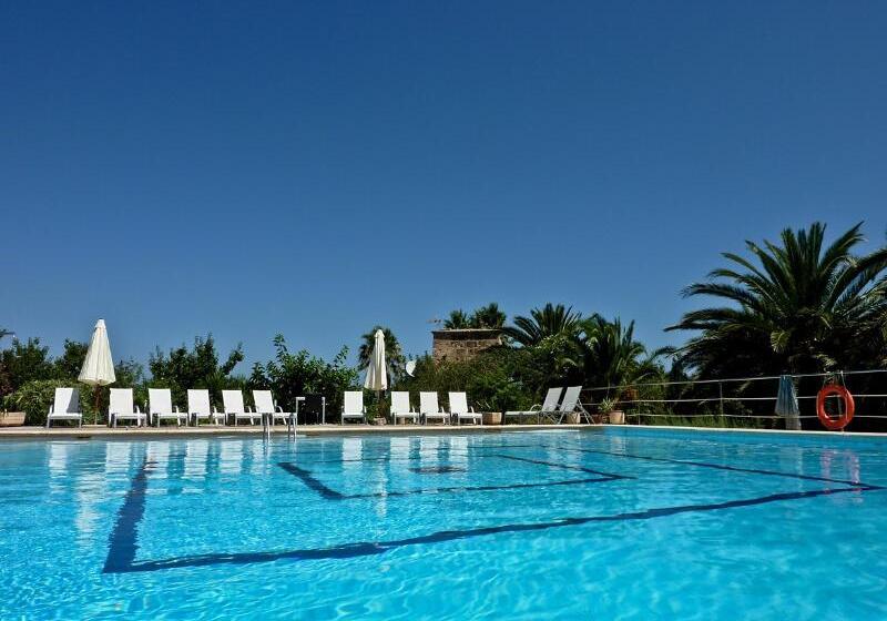 فندق ريفى Finca Hotel Predio Son Serra