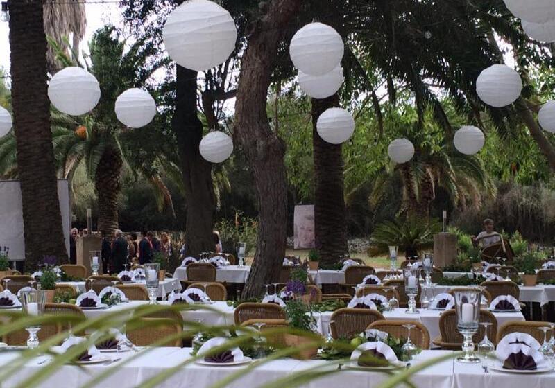 فندق ريفى Finca Hotel Predio Son Serra