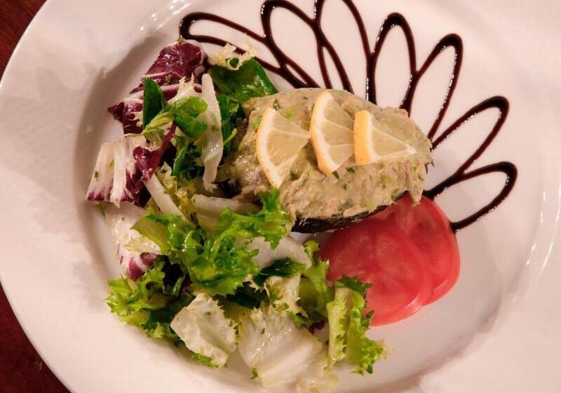 فندق ريفى Finca Hotel Predio Son Serra