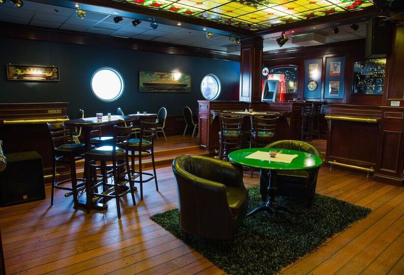 ホテル Dinners Mellerud