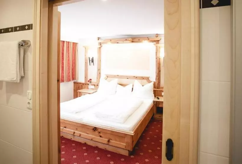 ペンション Gasthof Schmalzerhof