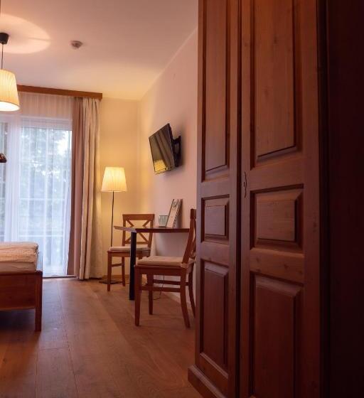 膳宿费 Krumbacherhof