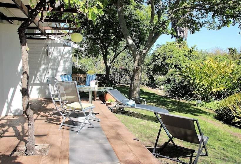 פנסיון Southern Cross Guesthouse